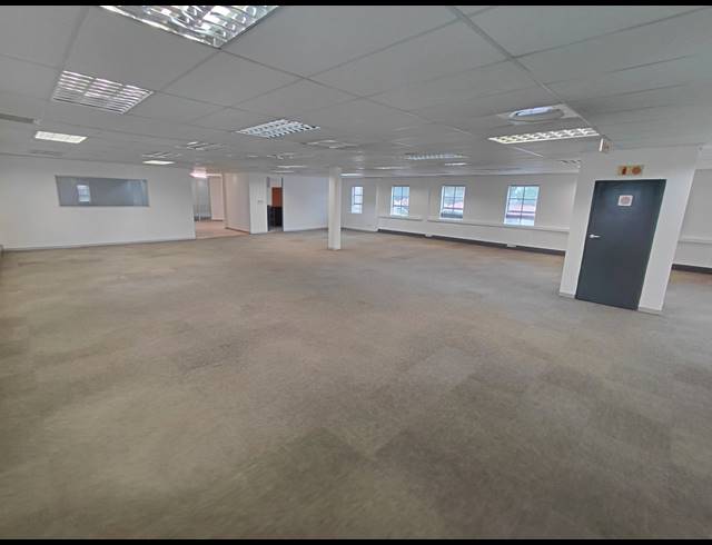 426M² OFFICE TO LET IN FOURWAYS